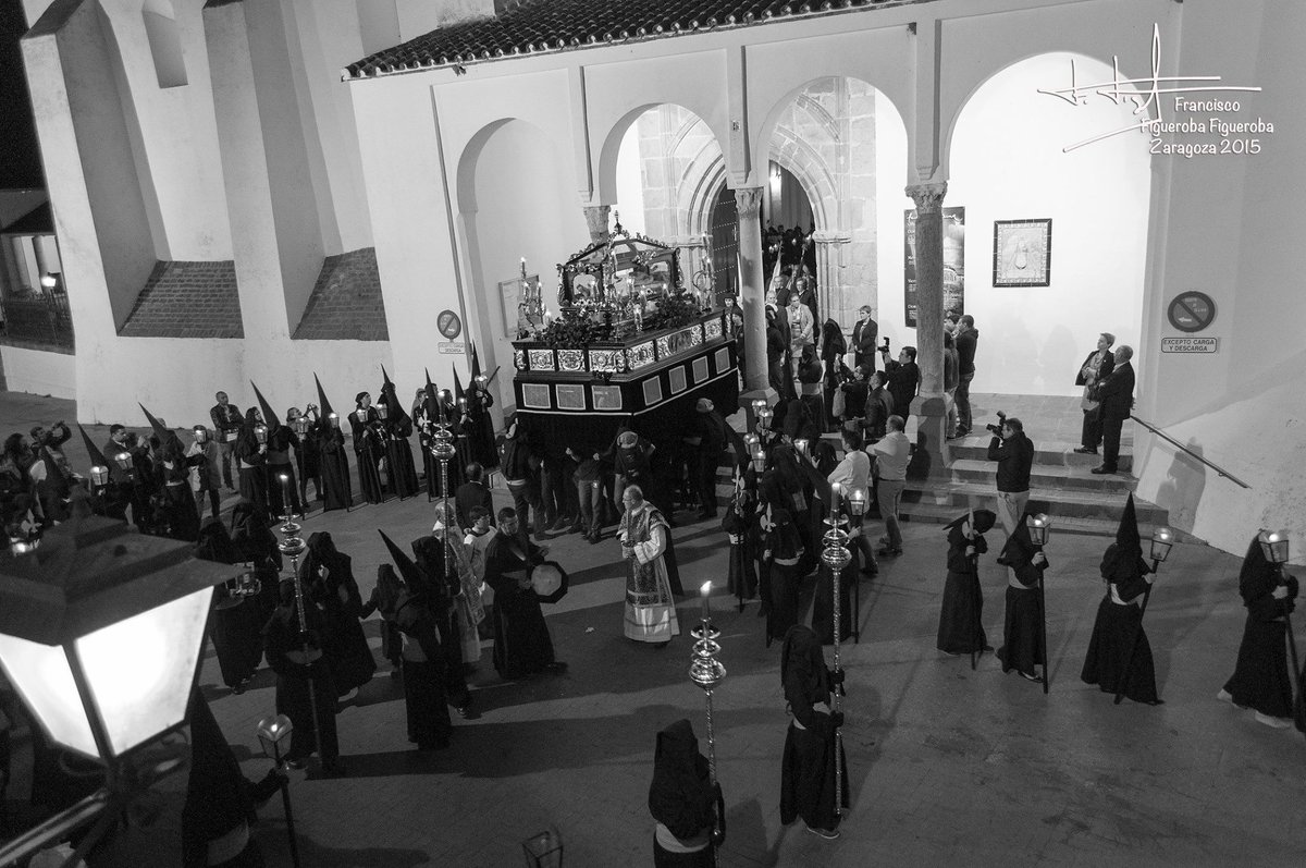 StoEnt_FObejuna's tweet photo. Martes Santo. #faltan3dias para Viernes Santo. #ssmellariense2017 https://t.co/aYqAI7bSQl