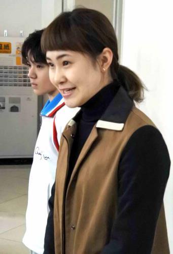 スポーツ報知 على تويتر 村上佳菜子 先輩の真央に感謝 姉であり あこがれの存在 T Co On5vkevpcu スポーツ新聞