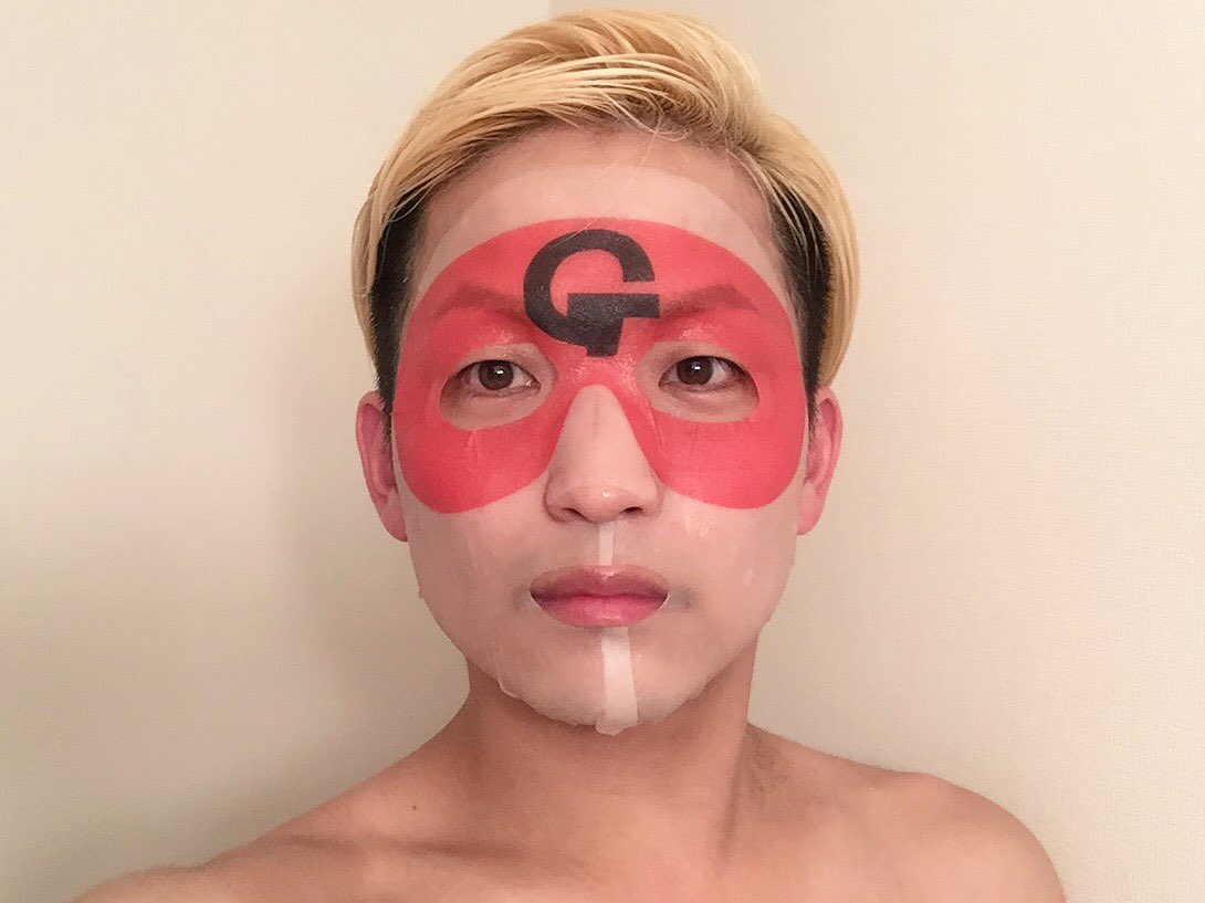 奇遇にもぼくも昨夜使わせて頂きました!美容液たっぷりタイプでフィット感抜群で程よい厚みでとても良い感じでした!!乾いた顔に幸運はやってこない!!#ゲッターズ飯田の開運フェイスパック #ゲッターズ飯田 #フェイスパック #非売品 (商品名・ハッシュタグなので敬称略です)