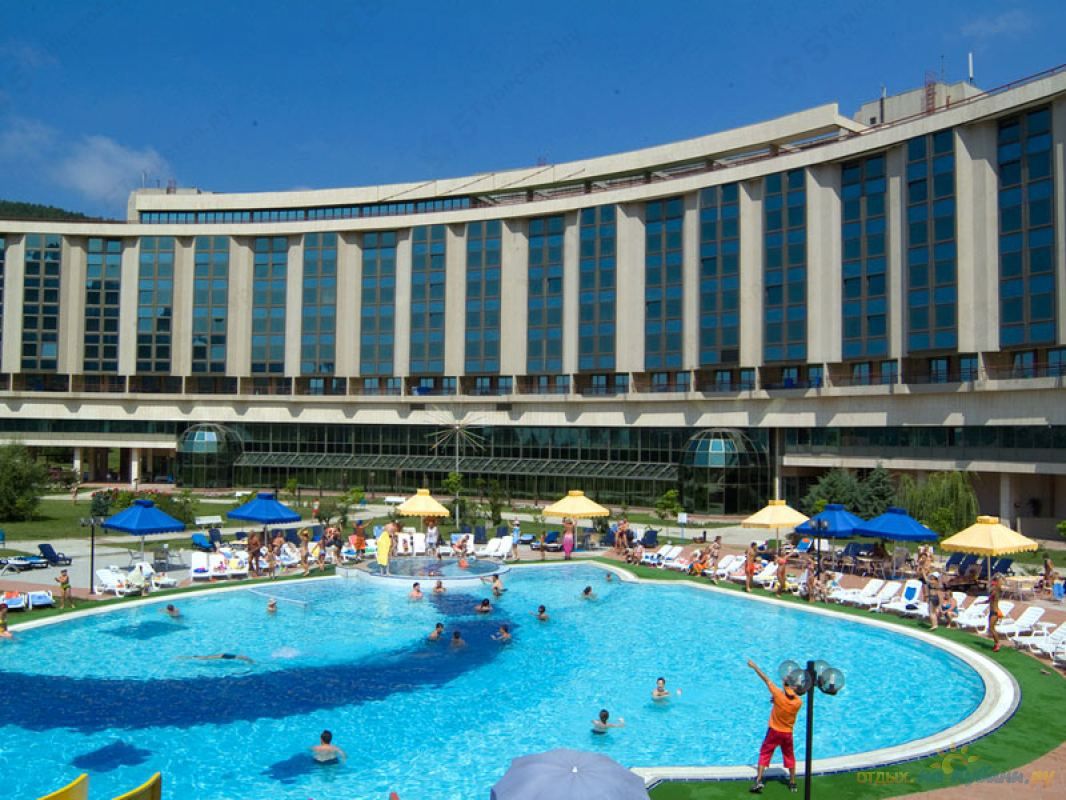 отель молния ямал небуг. курортный комплекс молния небуг. санаторий ямал газпром в туапсе. отель молния ямал небуг. курортный комплекс молния небуг.