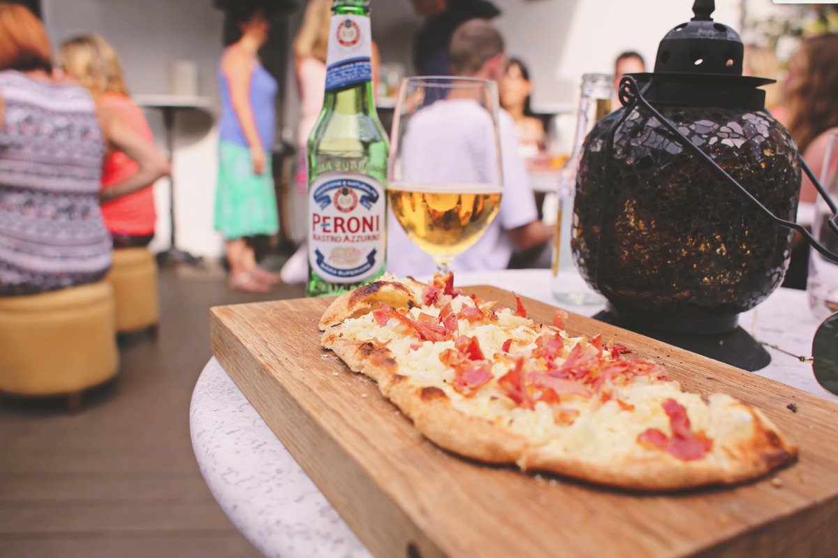 OrmerJersey's tweet photo. 🌞 🍾 nearly time to say hello to #AlFrescoFriday🍾 🌞 #beerbucket, #proseccotable #champagnetable & #freeflatbreads https://t.co/nnI7R3nyqu