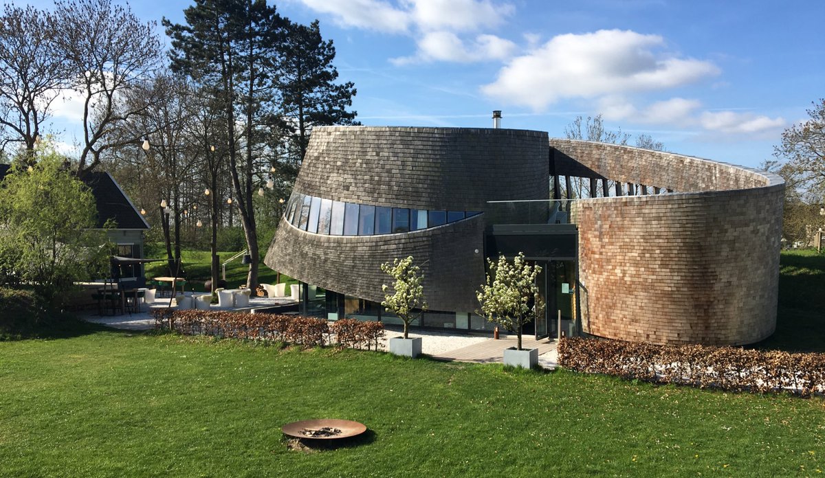 De zakelijke speeddate sessie is ten einde. Wij danken <a href="/PuurProdukties/">Puur Produkties</a> voor de gastvrijheid in dit prachtige <a href="/PaviljoenPuur/">Paviljoen Puur</a>!