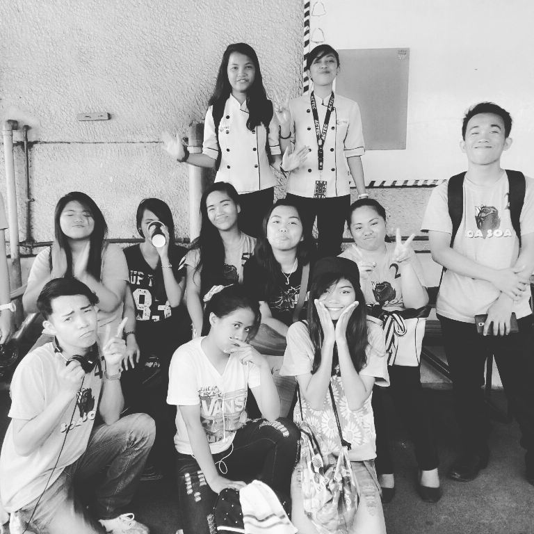 krstyn_yow's tweet photo. thanks sa lahat ng naging friends ko 😇go for future na tayo guys
#goforgoal https://t.co/DF7xh2uVBn