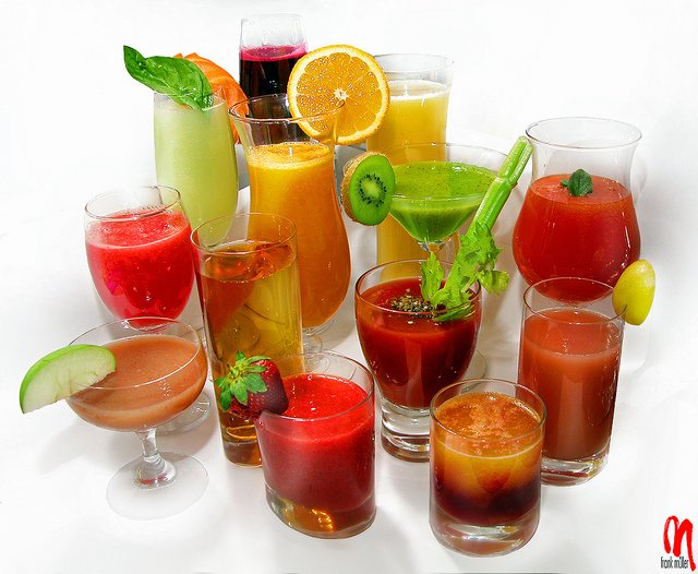 WOWFITNESSINDIA's tweet photo. Healthy Summer Chillers - https://t.co/sJZBRywbno
#befit #healthdrinks #indianchillers #weightloss #nutritious #leanbody #eatclean https://t.co/fS5sVkQWR5