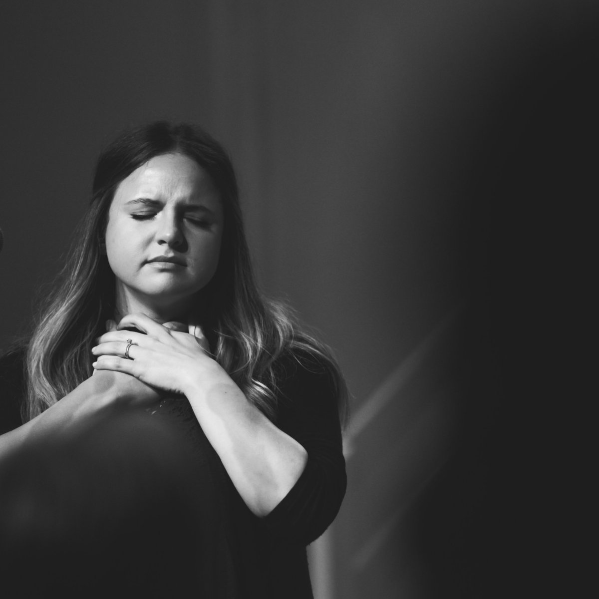 Tour blues!! <a href="/house_fires/">Housefires</a> smashed it every night and gave so many of us a night of worship we won't forget! Picture by <a href="/FionaMillsArt/">Fiona Mills</a>