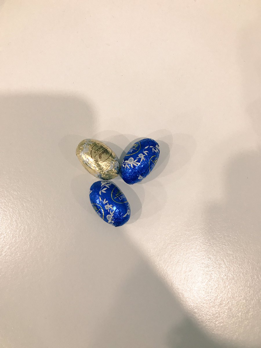 abalzan_95's tweet photo. When the easter bunny comes to uni! Thanks @Davo452 #acuedu_p https://t.co/TQQsr3UelP