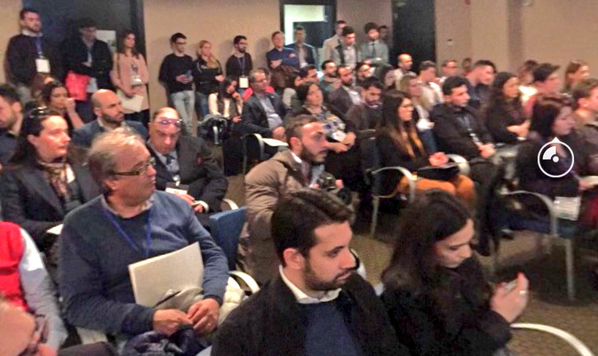 fi_giovani's tweet photo. #Noncifermiamomai: #SouldOut alle ns ScuoleDiFormazione! qui #Monza e #Salerno! #AvantiTutta! @AngieCalabria @forza_italia @GruppoFICamera https://t.co/aX584eMJdJ