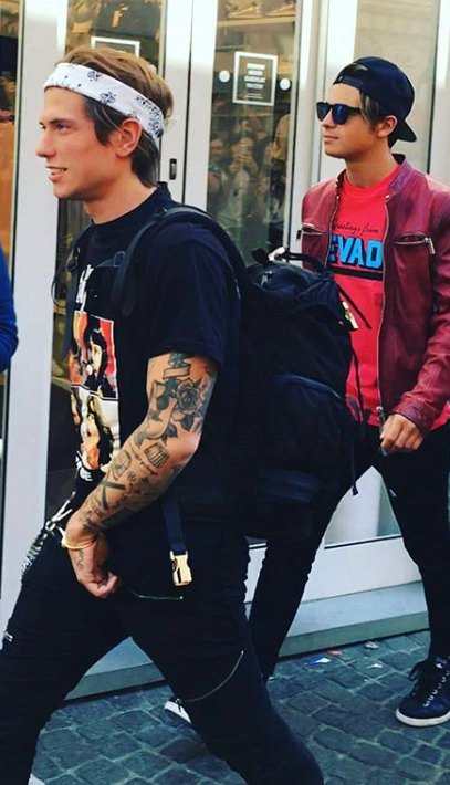 harryvhair's tweet photo. la bellezza in persona @Benji_Mascolo https://t.co/dUchiVJXRp