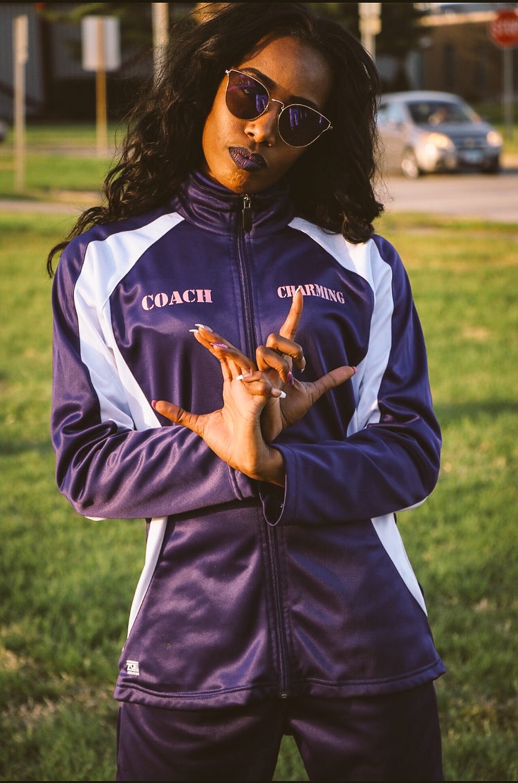 Shi_Charming's tweet image. "I don't have kids so I don't play with nobody kids" #CoachCharming 💁🏽