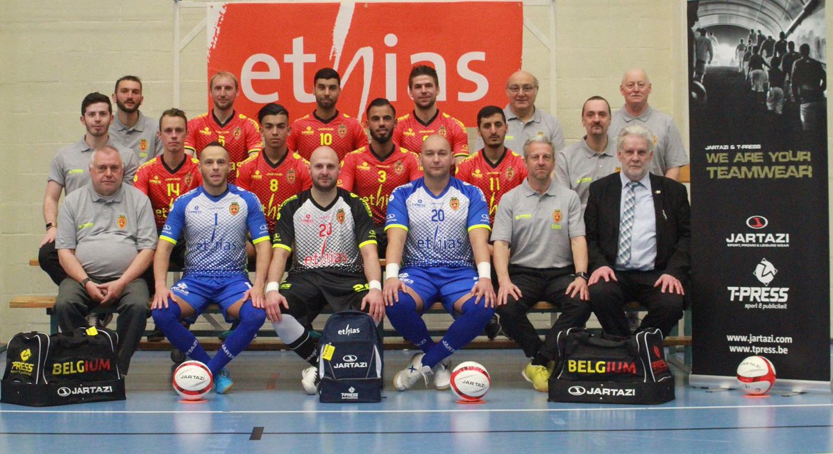 VEeckhoudtKevin's tweet photo. Photo session after the last preparation for the Mundialito Cup, Italy! 🇧🇪 #belgium #futsal #preparation #europeanchampionship https://t.co/CuzXQAXyUY