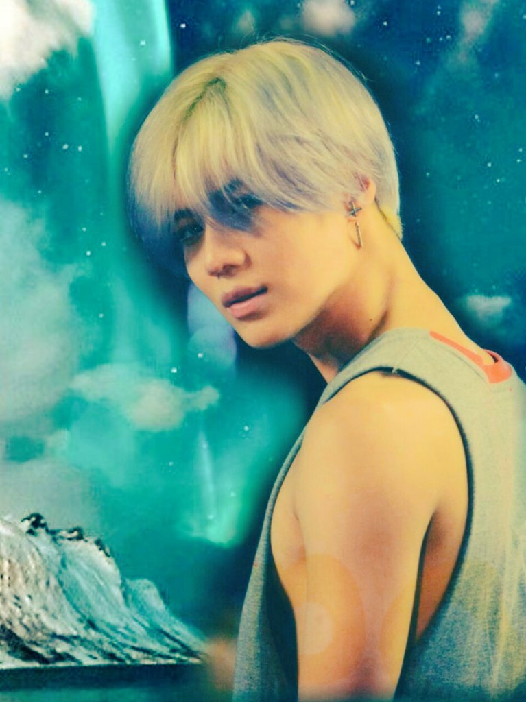 Ny4zWorLd's tweet photo. #Taemin Edit 💪😉 Perfection 😘💨💋😄#Taemin #SHINee #Edits #No1Dancer https://t.co/2bGzj27SuB