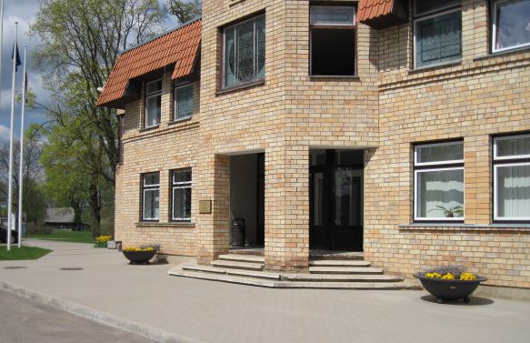 Sludinājumos meklē jaunu Baldones pašvaldības izpilddirektoru - atzīmē draugu, kuram derētu pieteikties! facebook.com/notes/baldonei…