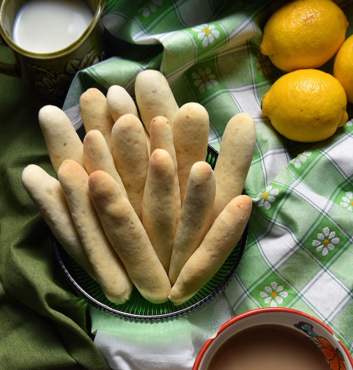loves_biscotti's tweet photo. Calling all cookie dunkers!!! #italiancookie #caffelatte #colazione #dunkingcookie #lovetodunk #anise https://t.co/CQG0PtR1n9 https://t.co/BkA9SF1MJe