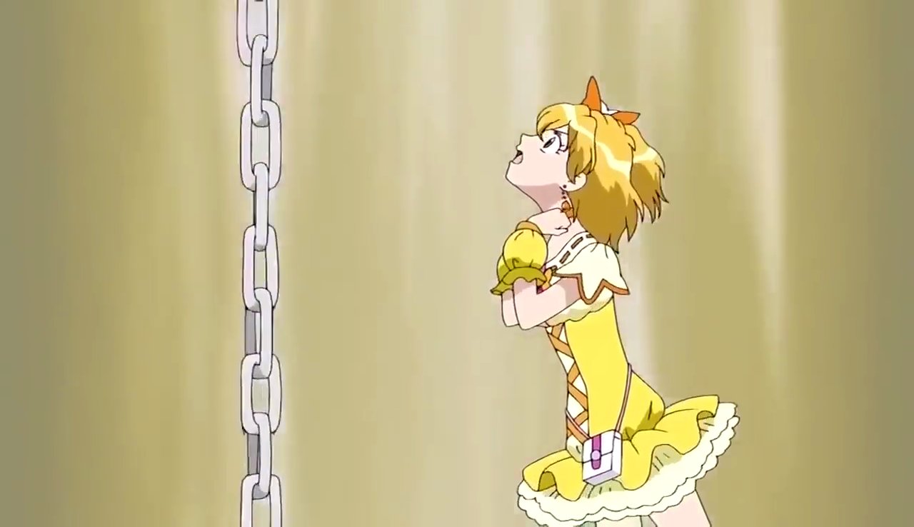 ブロブ キュアパイン フレッシュプリキュア 勢い良くジャンプして能力を発動しようとするが 巨人の敵に脚を掴まれてしまい不発 T Co W5fe8tnyyu Twitter