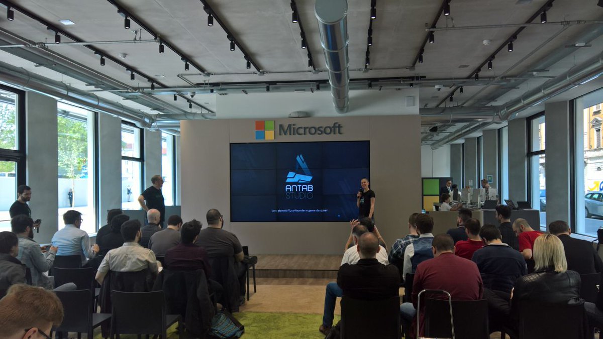 paolob's tweet photo. Oggi il mondo ID@Xbox approda in #microsofthouse e ci fa scoprire 13 titoli nazionali e internazionali per #xbox e #windows10 con @stiniuk https://t.co/HDxOpNR5SA