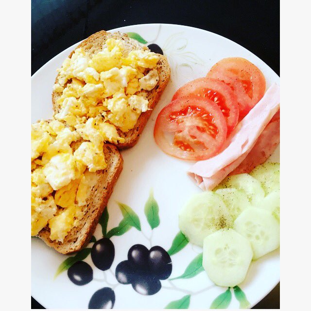 RawickaKarina's tweet photo. Lunch couldn't have been better 😍 So easy &amp; super yummy 🙌🏼 https://t.co/hZ5LY2NaGA