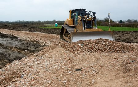 A428Cat's tweet photo. We've built 6km of haul roads for construction vehicles to use, reducing pressure on public roads. Read more https://t.co/D5oSTBkYiZ https://t.co/RW1YvDWadu
