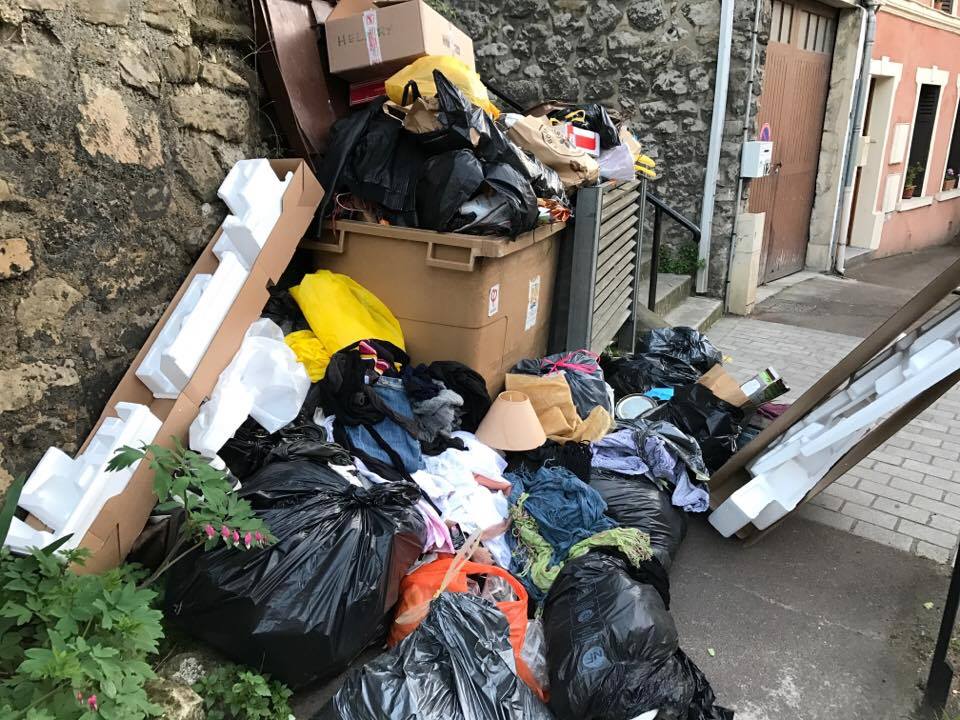 Conflans Sainte Honorine Pa Twitter Envoye Special Envoyespecial S Installe Place Fouillere A Conflans Pour L Enregistrement D Une Emission Pour France2tv Https T Co Zzzp3sk7pj