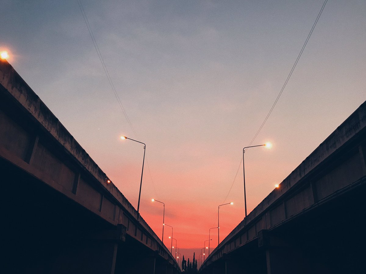 mqmypp's tweet photo. ยังคงมองฟ้าอยู่ทุกวัน 🌥 https://t.co/bLupwRvCSx