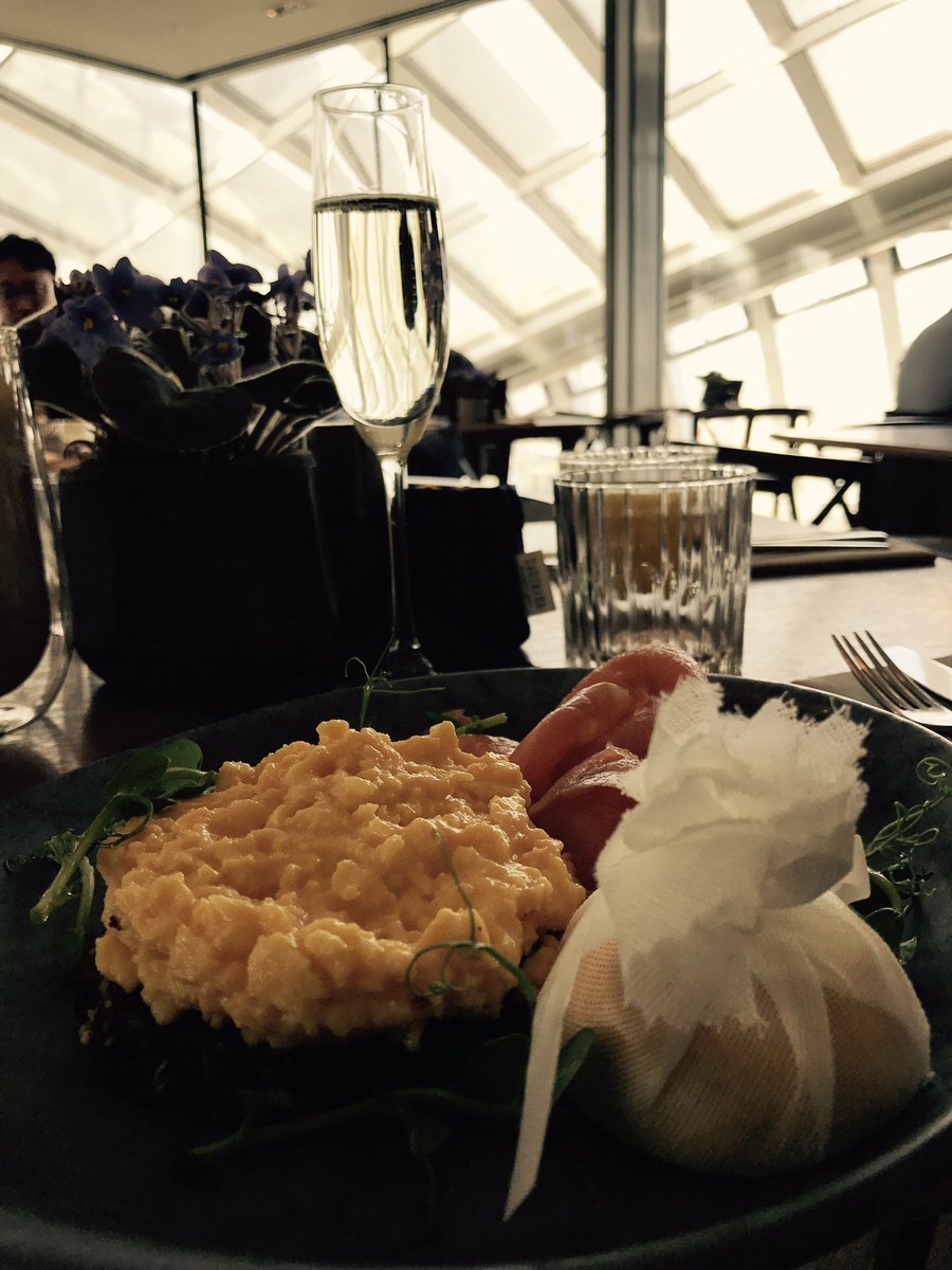 IVolken's tweet photo. Breakfast at #DarwinBrasserie #Skygarden #CityofLondon #525ft https://t.co/IU6UIncaOM