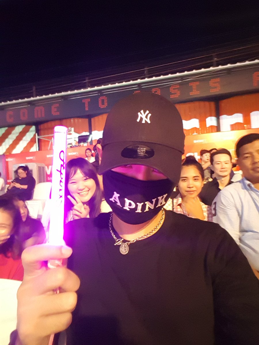 peckpalit's tweet photo. ผมนี้ติ่งเลยครัช :)    :D https://t.co/9oIktaqChW
