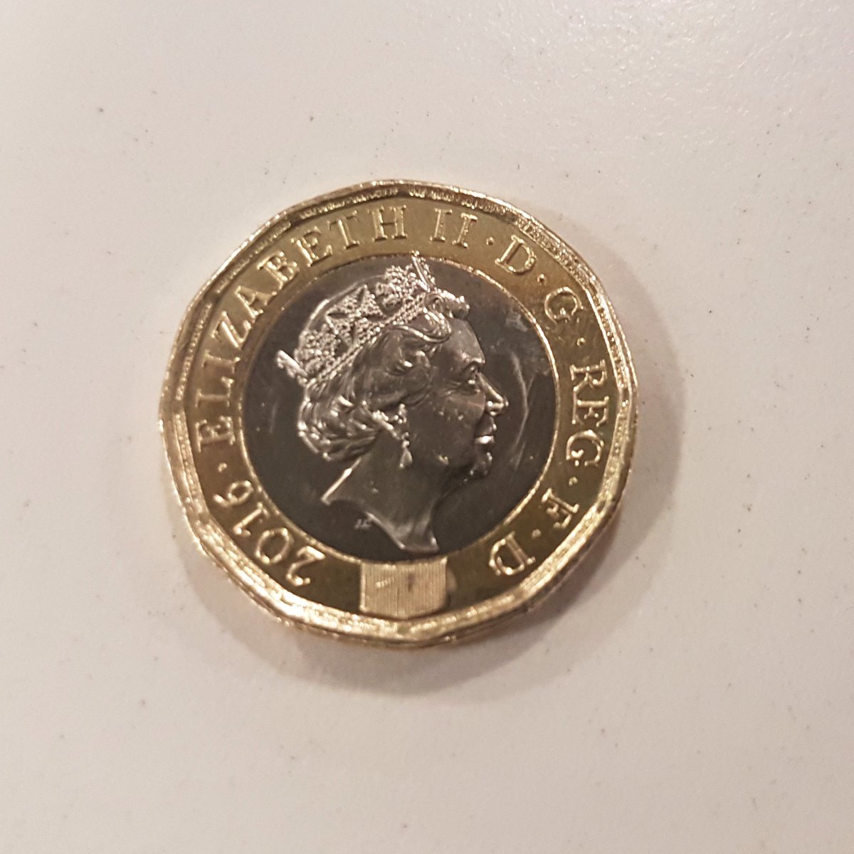 _kimta's tweet photo. Look how shiny it is! #newpound #firstpound #myprecious https://t.co/yC3J36EdaE
