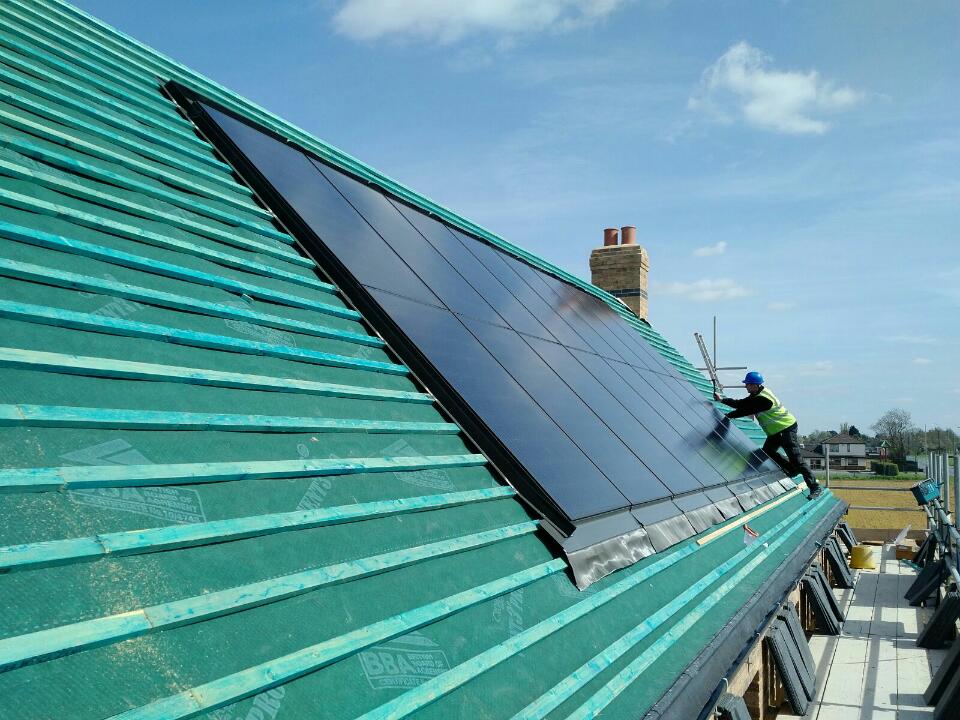 Great start to the week with another <a href="/ViridianSolar/">Viridian Solar</a> in-roof array! #solarenergy #lowcarbon #renewableenergy