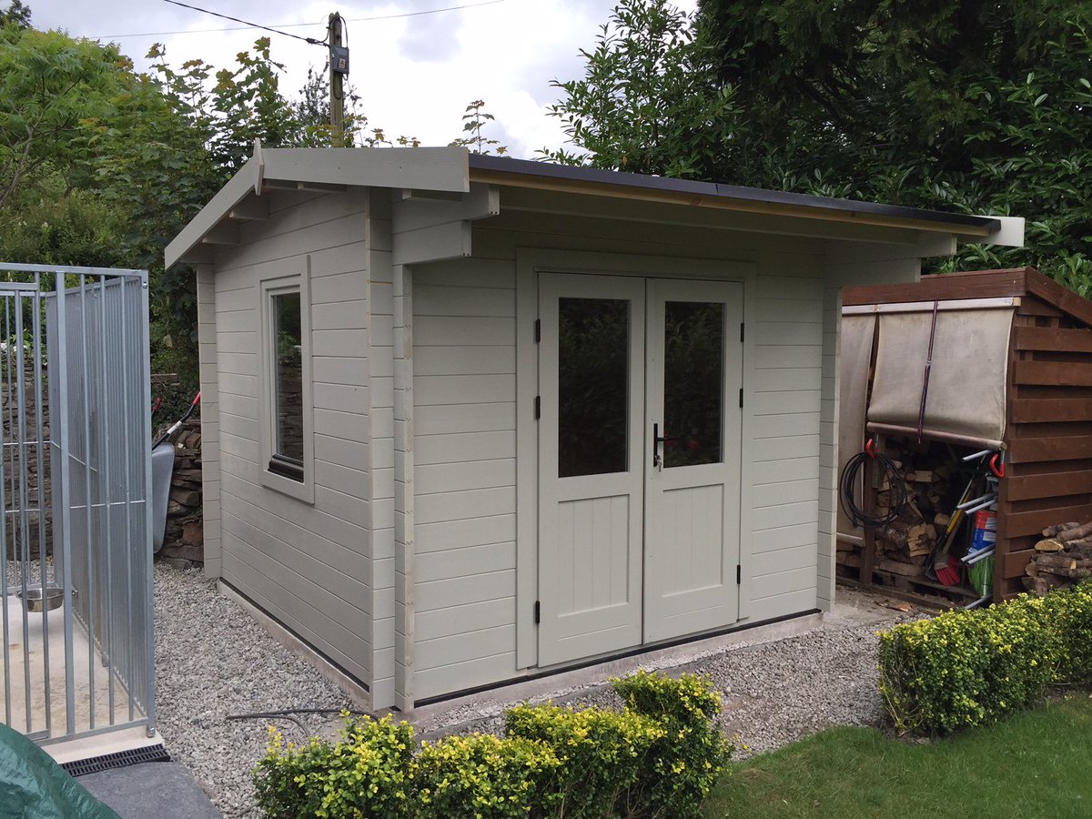 LogCabinsSW's tweet image. Tis a beautiful sunny day. Perfect weather for gardens and garden buildings.