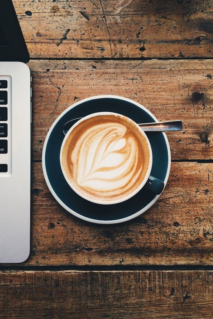 essencecoffee's tweet photo. The lunchtime grind is most definitely on!
#essencecoffee #loveyourcoffee #tvlpeople #latte #tulip #mbp #appleandcoffee https://t.co/JH0FVaSe4L
