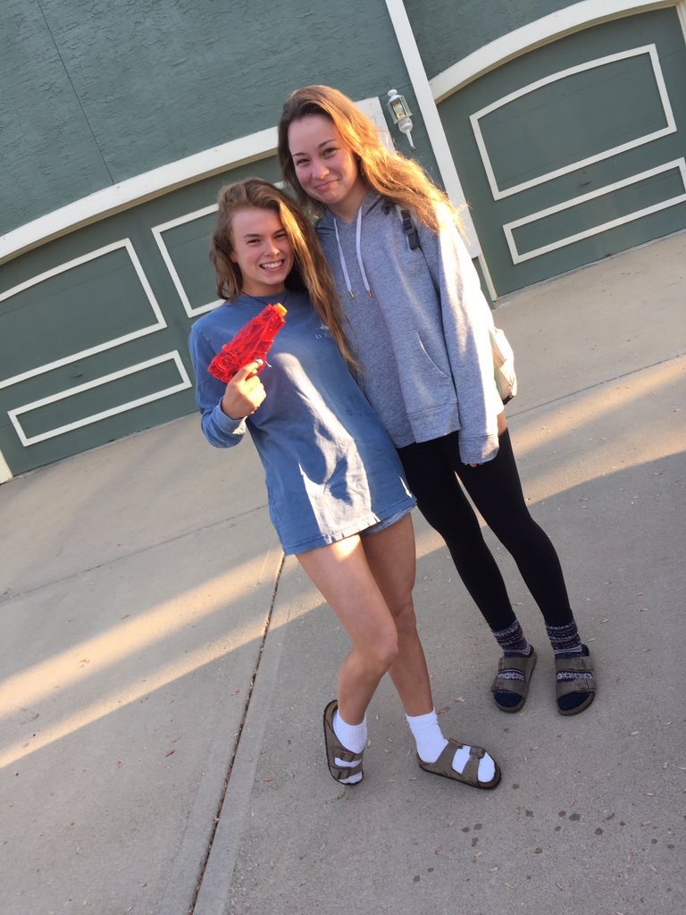 OEassassins2017's tweet photo. Congrats to @Hann_harr on eliminating @emsweat5 this morning. Hanna was also granted a safe spot today for shooting me in the park yesterday https://t.co/AaOsYT4cNi