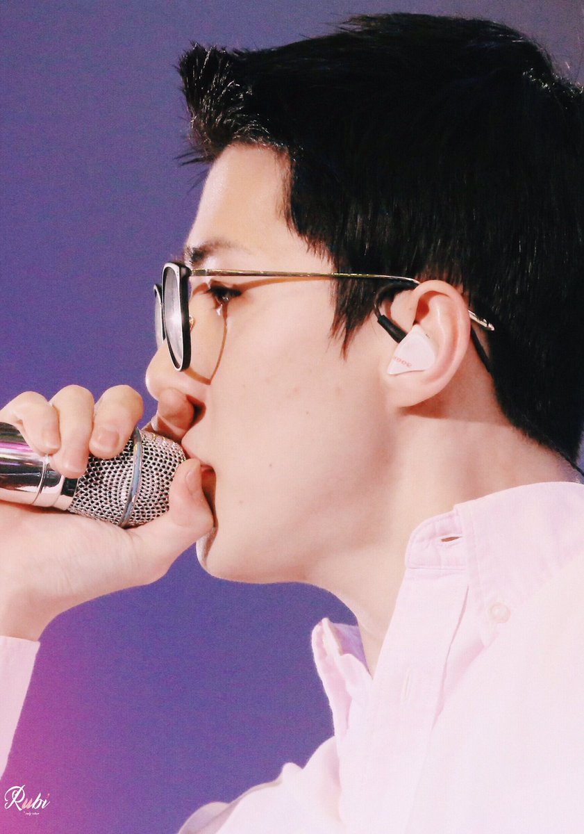Poppy_rubi412's tweet photo. #HappySehunDay #세훈 #SEHUN 生日快乐第一发🎂🎈🎉 https://t.co/84CiJxRUi1