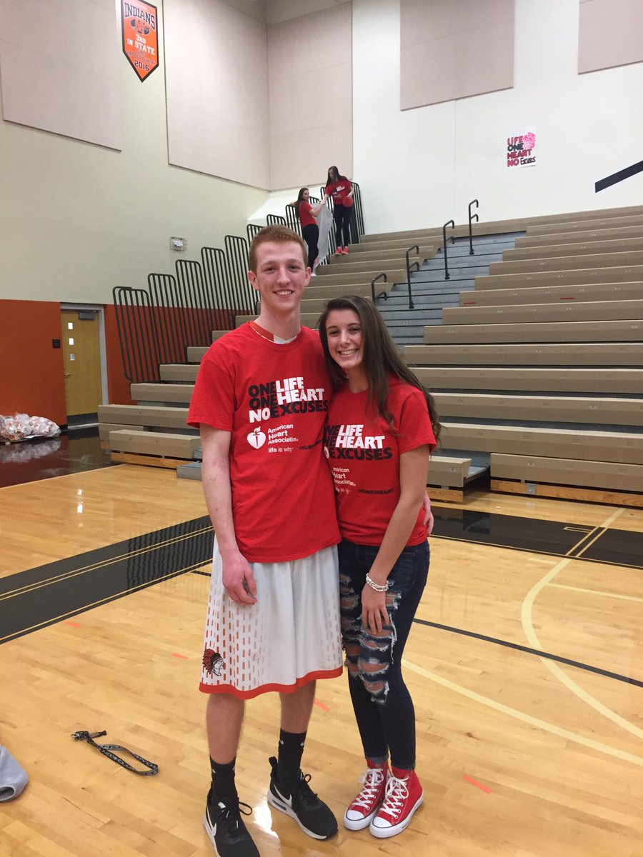 zac_schultz1's tweet photo. Happy birthday @asartorelli21 hope you have a great day 😊#shlee https://t.co/rUfNy4378D