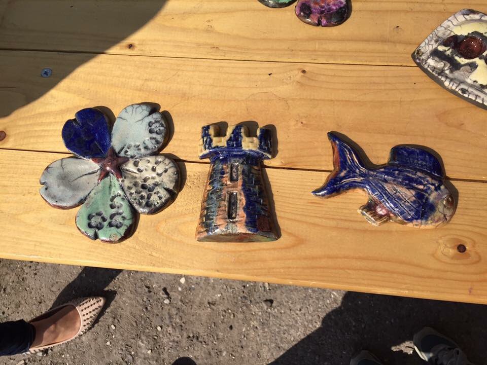ne_npa's tweet photo. Great day at @Middleport_Pot on Sunday as part of #heyclay #GetCreativeWeekend #raku #playingwithfire #muddyfingers #muddyfingerspottery https://t.co/2OuL5jeJcG