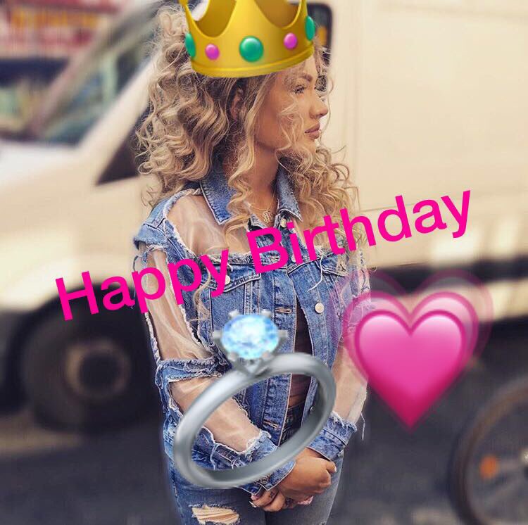 SamyBeautx's tweet photo. @ShirinDavid happy Birthday 😍❤🔥 https://t.co/EIM5xmJANT