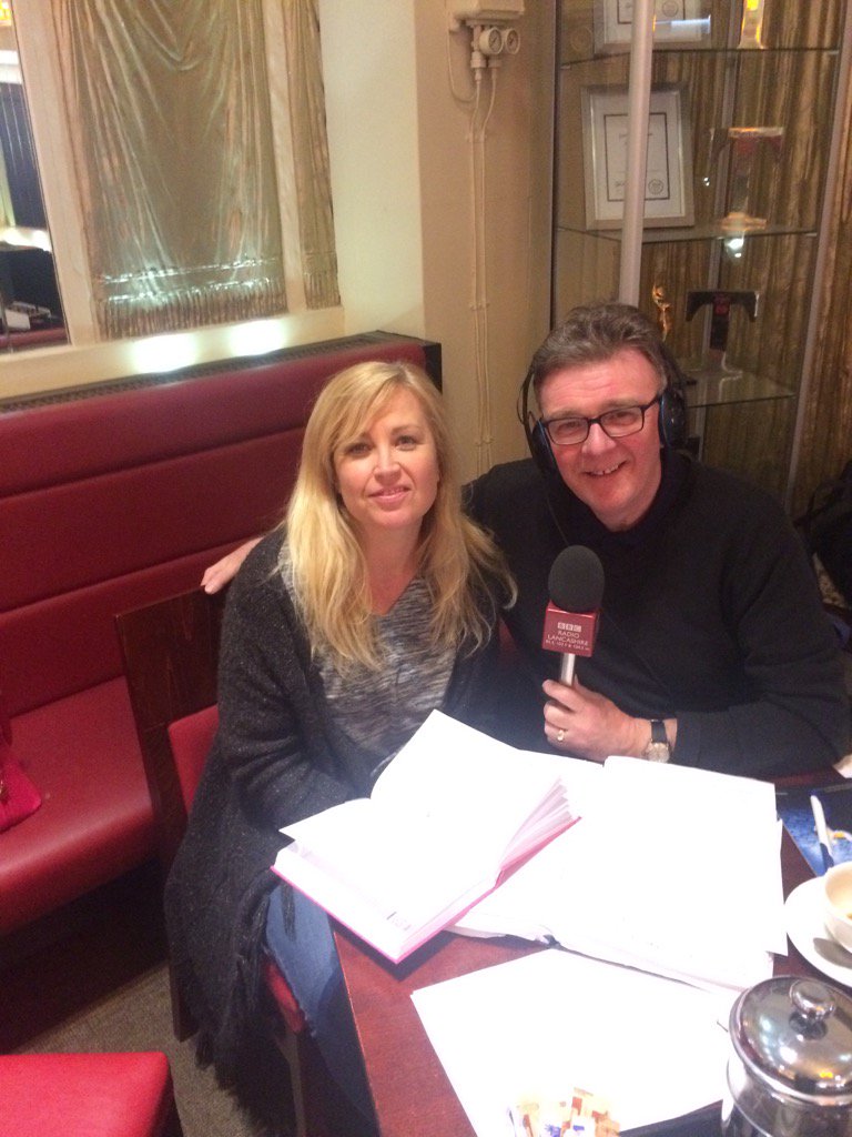Eva_Awards's tweet photo. Lovely catch up with @Gillylancs chatting about #evaevent tomorrow @SamlesburyHotel https://t.co/IbkXsKBybo