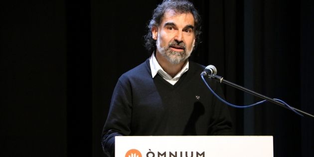 elnacionalcat's tweet photo. Cuixart: "“Si Franco no va poder tancar Òmnium, tampoc podrà l’Estat" https://t.co/QJU2pv5t4Y https://t.co/2ew60HBknY
