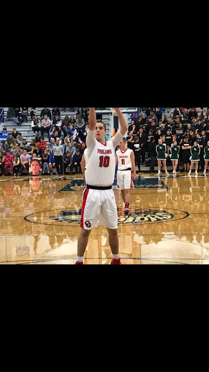 Zach3Hahn's tweet photo. CG Basketball Camp June 5th-June 8th for next years 1st-9th grade. Sign up now!! #TrojanPride #CGBasketball #T-Shirt #CustomBall #Popsicles https://t.co/5UFXjSxuO1