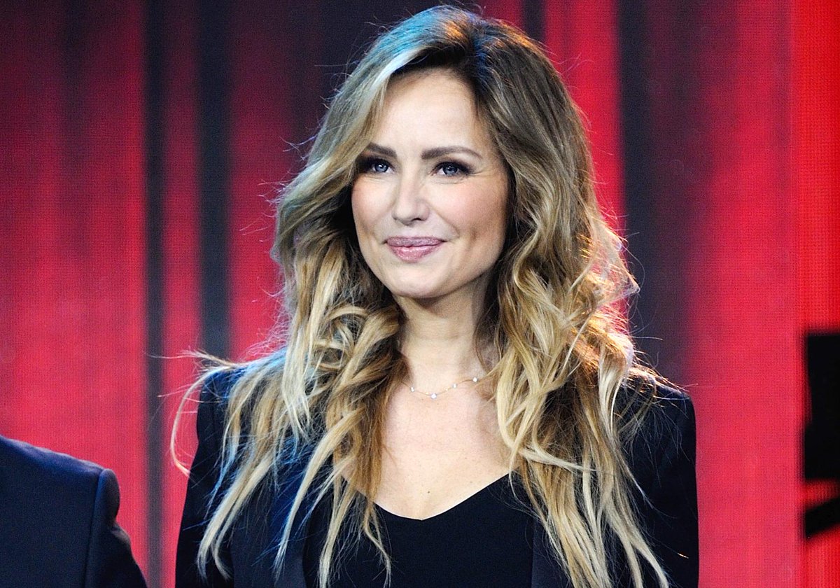 People Adriana Karembeu En Couple Avec Aram Ohanian A Mon Age C Est Tres Complique D Avoir Un Bebe Elle Scoopnest People Adriana Karembeu En Couple Avec Aram Ohanian A Mon Age C Est Tres Complique D Avoir Un Bebe Elle Scoopnest