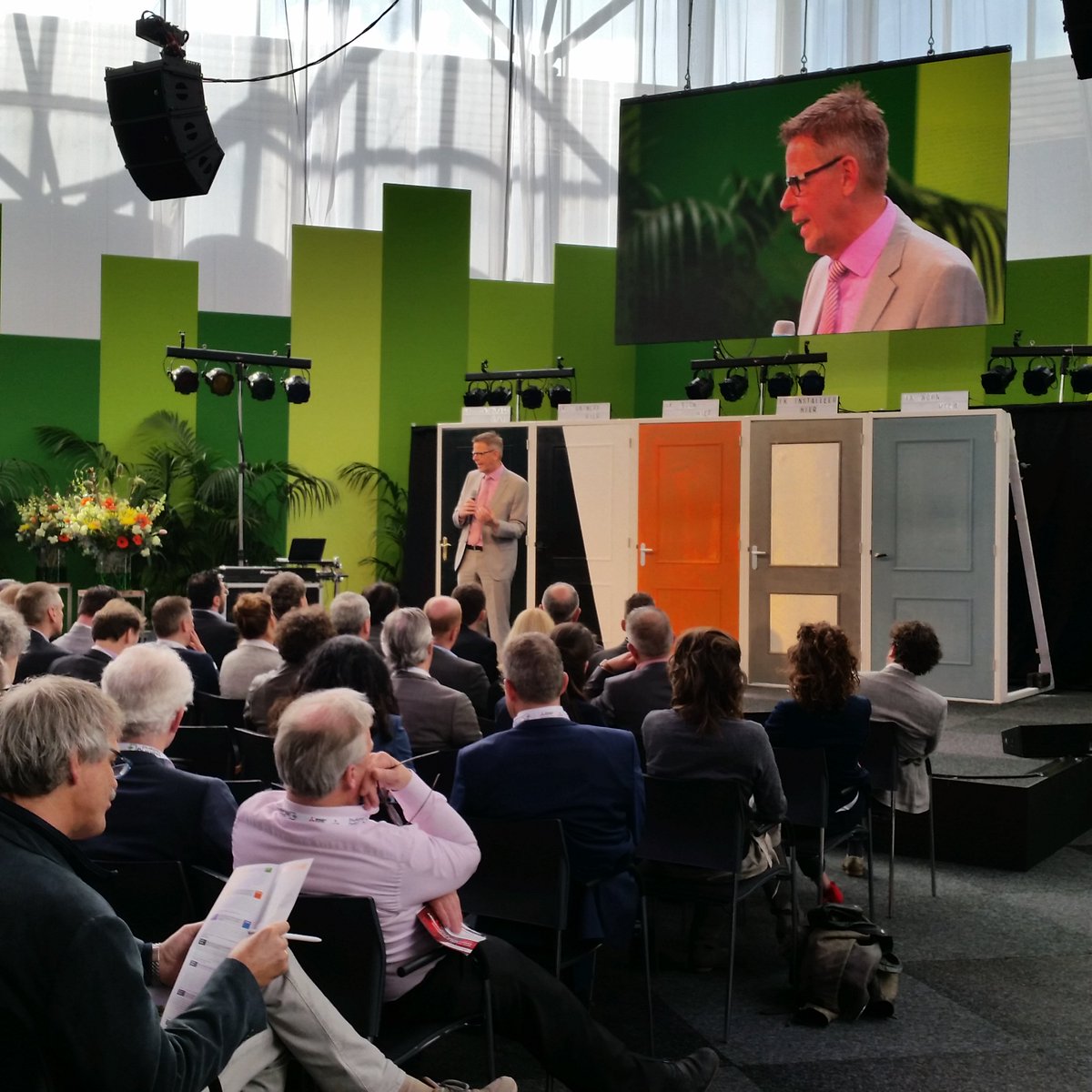 TechToBizz's tweet image. #buildingholland in de geest van het #IntegraalSamenwerken . Doekle Terpstra:  samenwerken is het nieuwe concurreren