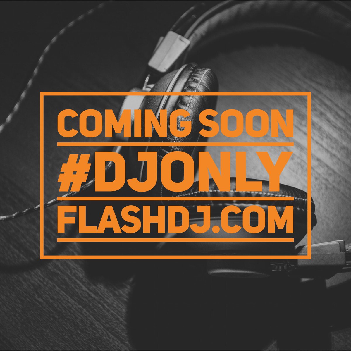 flashdjcom's tweet photo. New store opening soon DJ only brand apparel #flashdj https://t.co/sHZdMSa7Aj https://t.co/TbxK6lF563