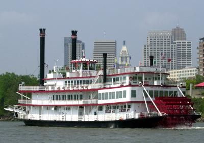 CincinnatiUSA's tweet photo. When was the last time you took a @BBRiverboats cruise? https://t.co/yRMw064GB9 https://t.co/SaLKWIarRn