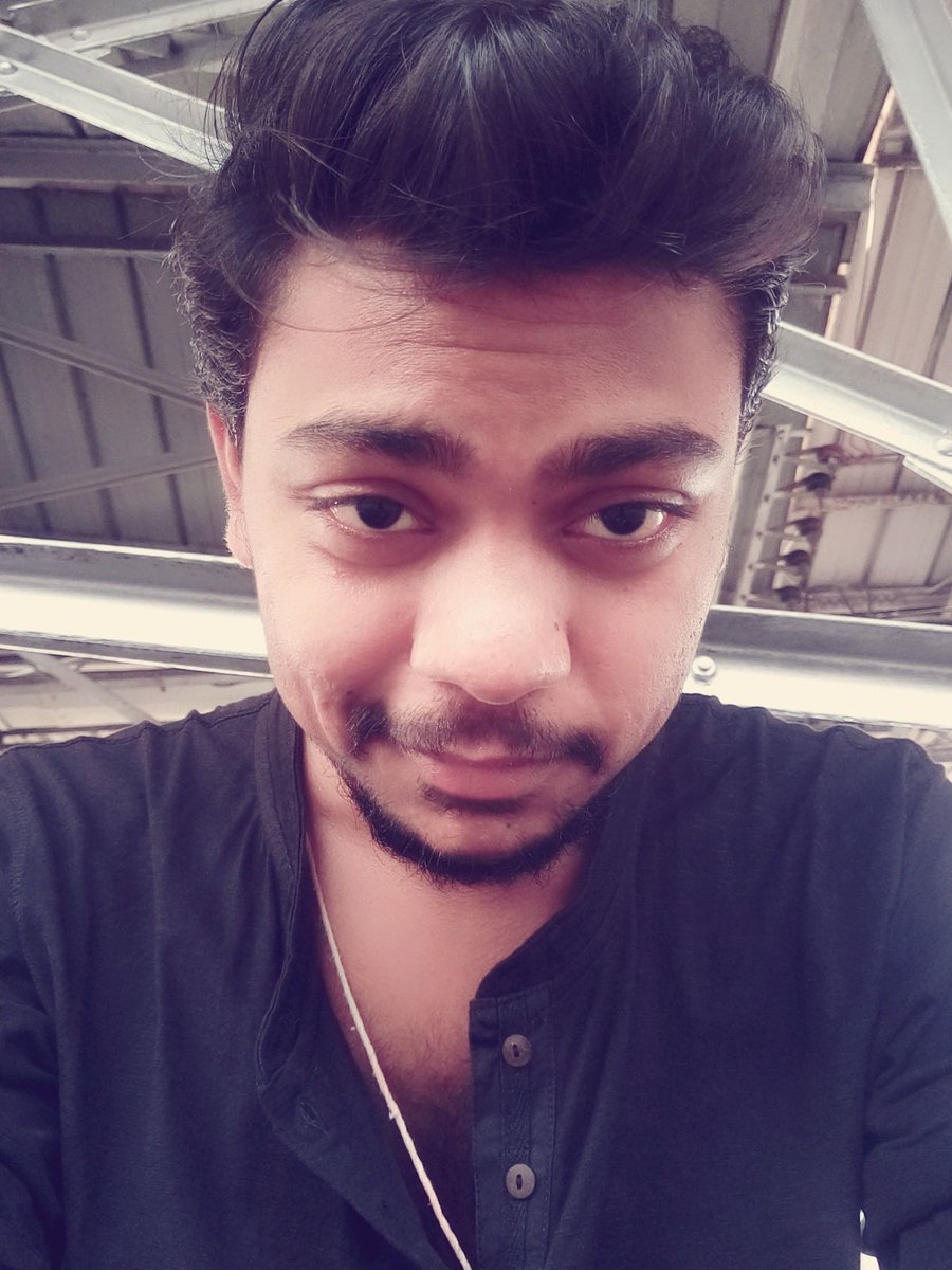utkarshdeep28's tweet photo. When u tryin to improve ya selfie game! #selfie
💟ing that #hairstyle! https://t.co/zlkBKJvpJ7