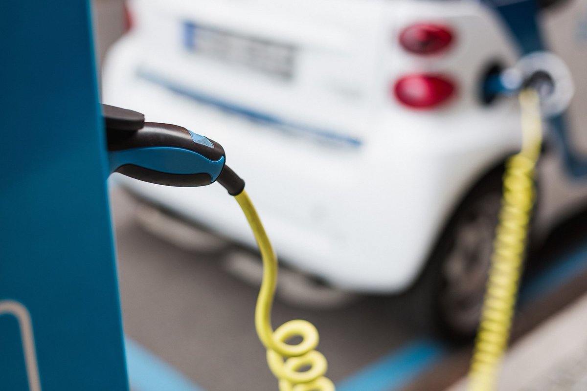 Just as #electric vehicle sales have climbed steadily over the last 5 years, so have searches around electric #cars http://bit.ly/2geyWOc