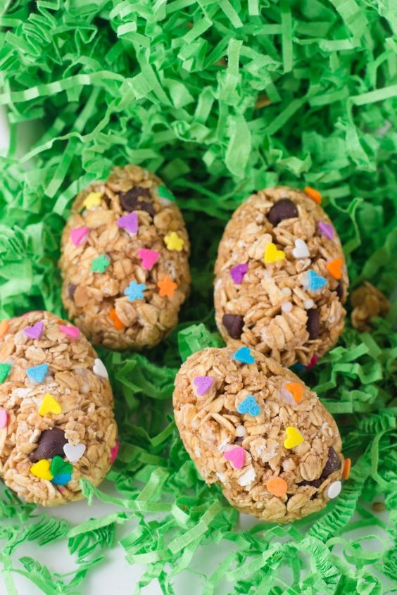 Looking for some healthy snack for your event? Oatmeal Peanut Butter Eggs are wonderful! #EasterEggs 🐰  #HealthyBites #EventIdea