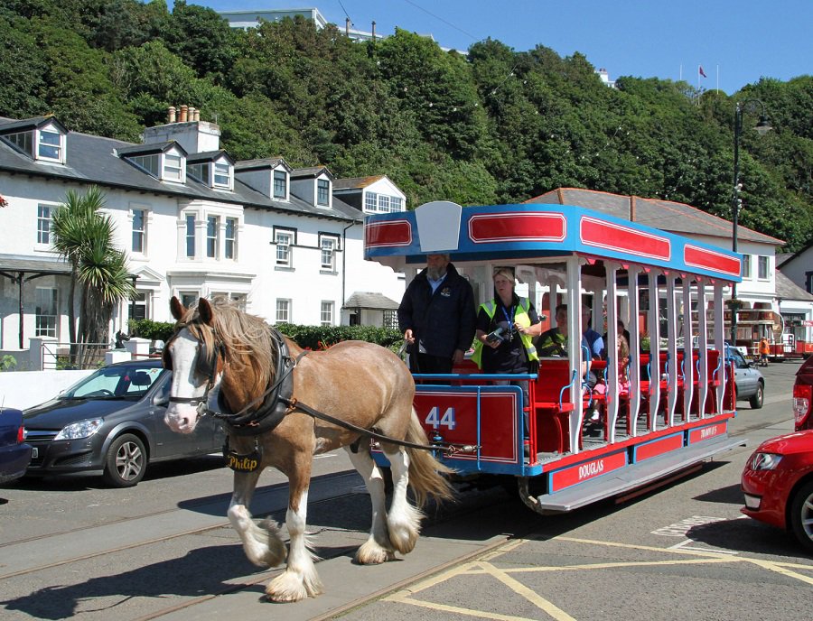 simon_costain's tweet photo. Come abroad to the Isle of Man - the best #Brexit holiday destination in the British Isles 🌞🚋🚂⛴️🏰🇬🇧 https://t.co/lBta8Jzj1v #HolidayIOM https://t.co/fXMCcIdaGB