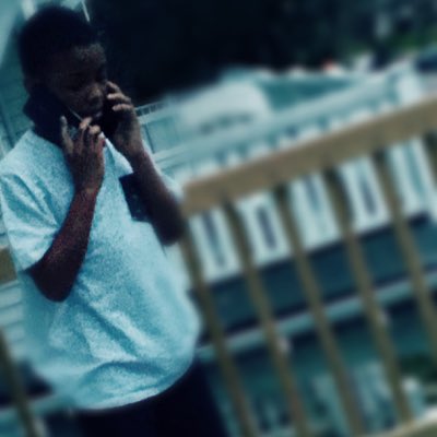 _thatboyron_11's tweet photo. #NewProfilePic https://t.co/ZMjMXeBqlW