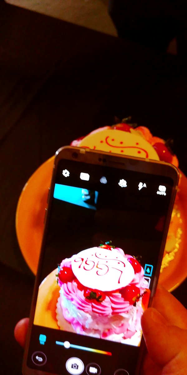 vplisk's tweet photo. Food mode!!! #LGG6DET https://t.co/50A0wvYPz1