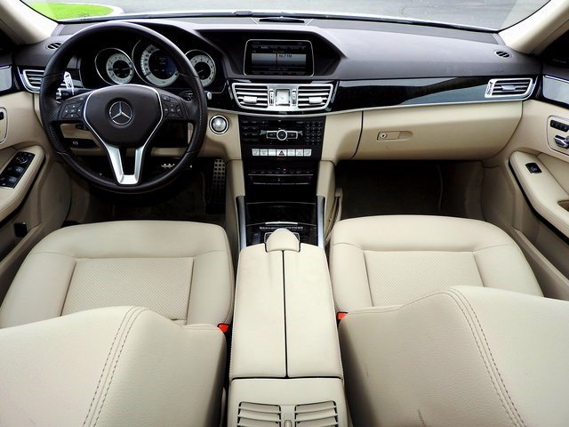 FresnoMercedes's tweet photo. Jump-start your commute this season and SPRING into your dream car! Check out our inventory here: https://t.co/31T3owAd5J https://t.co/ADgbt2H8Fp