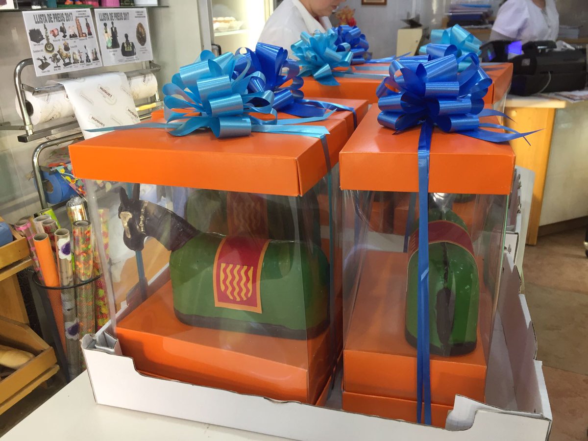 MulassaTgn's tweet photo. Fes m'agrada o retweets. Sortegem una mulassa de xocolata! #mula30tgn https://t.co/xix5YLuWAD