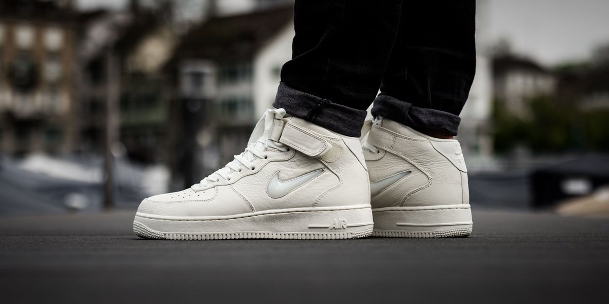 nike air force 1 retro premium 